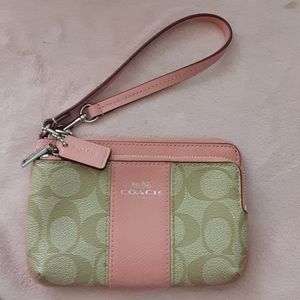 Coach wristlet wallet